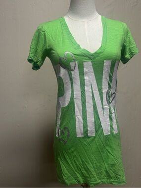 PINK Victoria's Secret Bright Green V‑Neck Graphic Tee with Silver Hearts